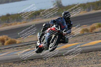 media/Dec-18-2022-SoCal Trackdays (Sun) [[8099a50955]]/Turn 14 (940am)/